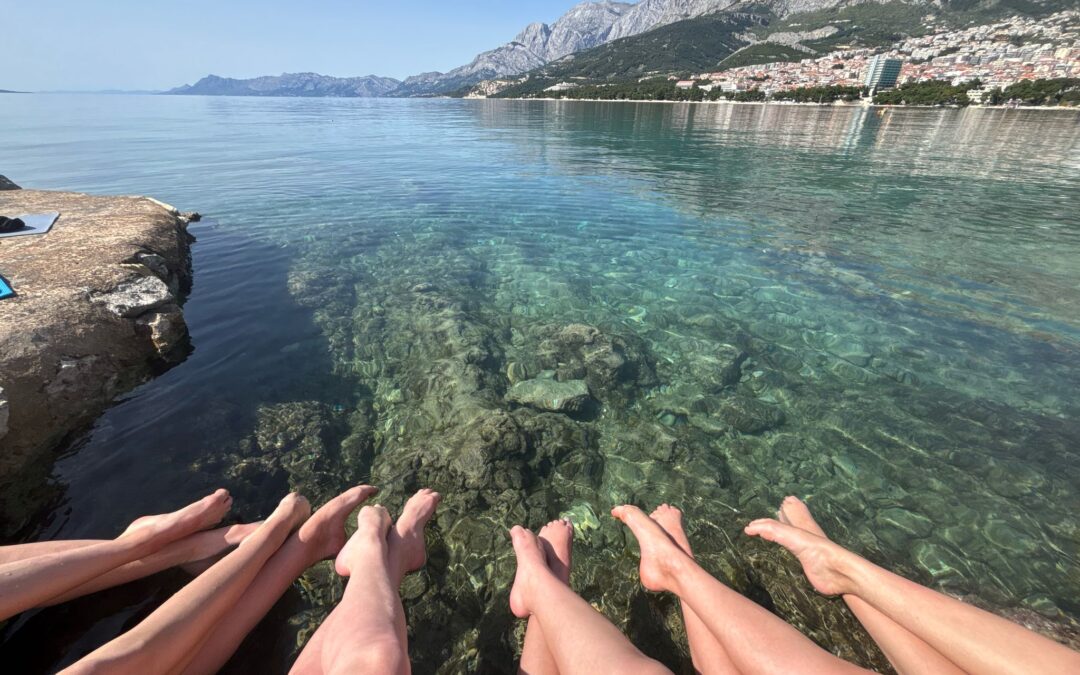 Veľkonočné sústredenie elity Aerial Wings slnko, tanec a vitamín D na Makarskej